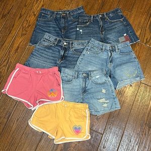 Large lot of like new girls Old Navy shorts, size 16